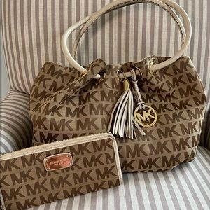 Michael Kors bag and wallet with logo